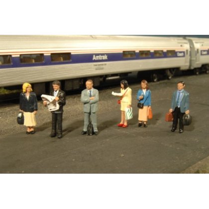 Bachmann Industries Miniature O Scale Figures Standing Platform Passengers Train (6 Piece) - Image 2