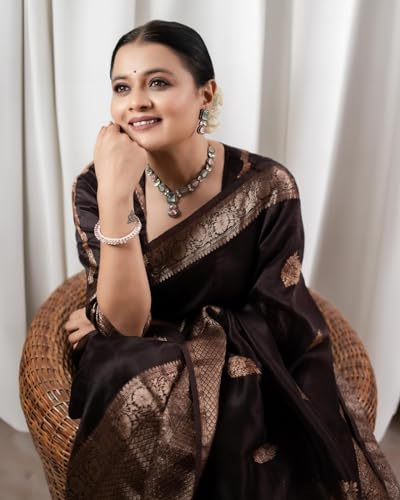 Image of Flosive Women's Kanjivaram Silk Saree With Beautiful Blouse With Zari Border