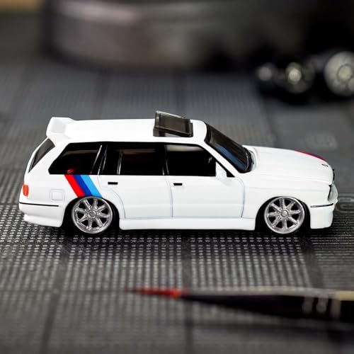 Hot Wheels 1990 BMW 318i Touring 1:64 miniatura 3