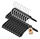 Intirilife Kleiderbügel in UNIVERSAL SCHWARZ - 20 Stück breite Kleiderbügel aus Kunststoff mit Anti-Rutsch Oberfläche Einkerbung - 39 x 4 x 15 cm - Garderobenbügel Wäschebügel Anzugbügel Jackenbügel