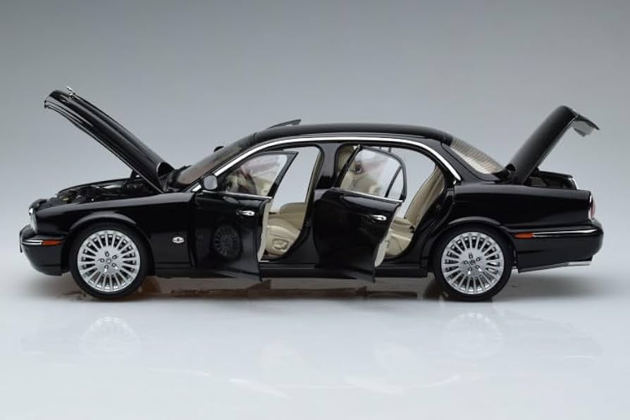702-023 Almost Real 1/18 ジャガー XJ6 X350 Jaguar XJ6 X350 1:18