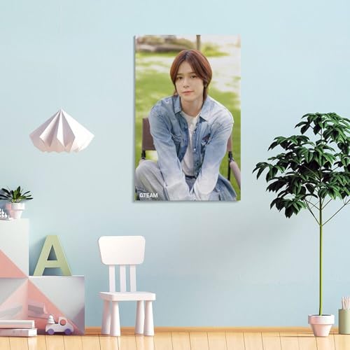 K ケイ &TEAM エンティーム's First Family Trip GOONE Behind Photo アルバムRキャンバスポスター壁アートの装飾リビングルームの寝室の装飾のための絵画の印刷キャンバスポスター寝室の装飾スポーツ風景オフィスルームの装飾ギフト 16x24inch(40x60cm) [3]