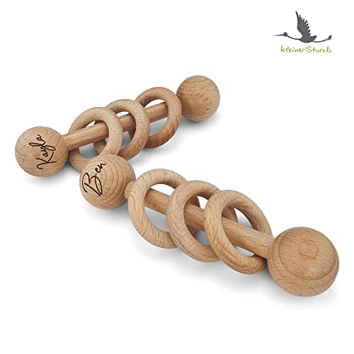 Baby HOLZ Stab Rassel mit Lasergravur - Greifling personalisiert mit Namen | Mädchen & Jungen Montessori Lernspielzeug als Geschenk zur Geburt, Taufe