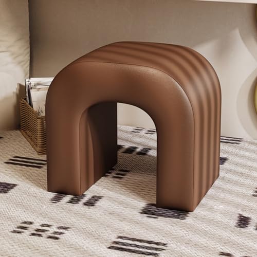 Gain de place optimal avec ce banc d'entrée en bois marron et assise douce