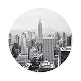 Polyvalent et durable : convient à différents environnements, y compris les salles à manger, les cuisines, les bureaux, et plus encore. Ces dessous de verre en cuir noir et blanc New York sont un article domestique indispensable. Ils offrent un équilibre entre fonctionnalité et style.