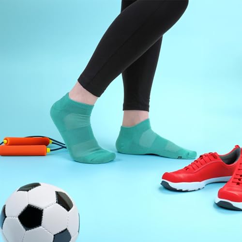 Image of BambooMN Men and Women's Rayon from Bamboo Low Cut Ankle Socks for Sports, Work and Everyday Wear - 4 Pairs - Unisex Sizing