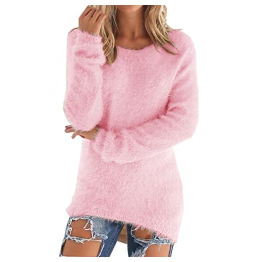 25 Cozy Winter Outfit Ideas for Women (Style Guide) Fuzzy Sweater