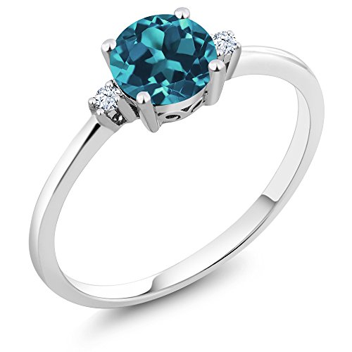 Gem Stone King 10K White Gold London Blue Topaz and White Created Sapphire Solitaire Engagement Ring For Women (0.78 Cttw, Round 6MM, Gemstone November Birthstone, Available in Size 5,6,7,8,9)