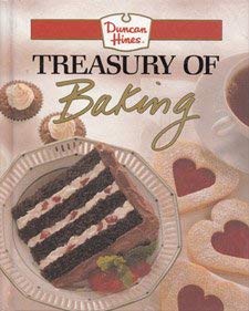 Hardcover Duncan Hines Treasury of Baking Book