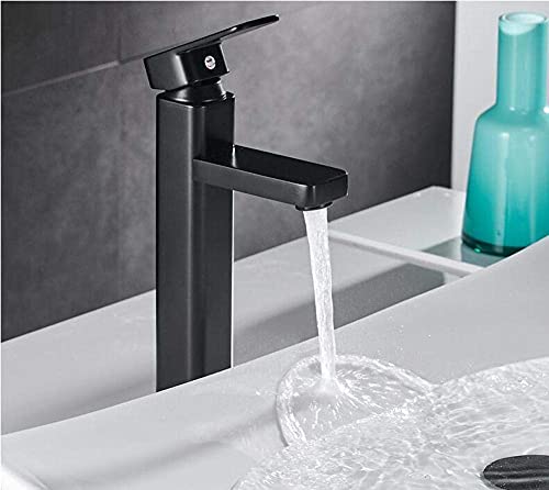Robinet de lavabo carré en laiton noir pour rénover une salle de bain familiale