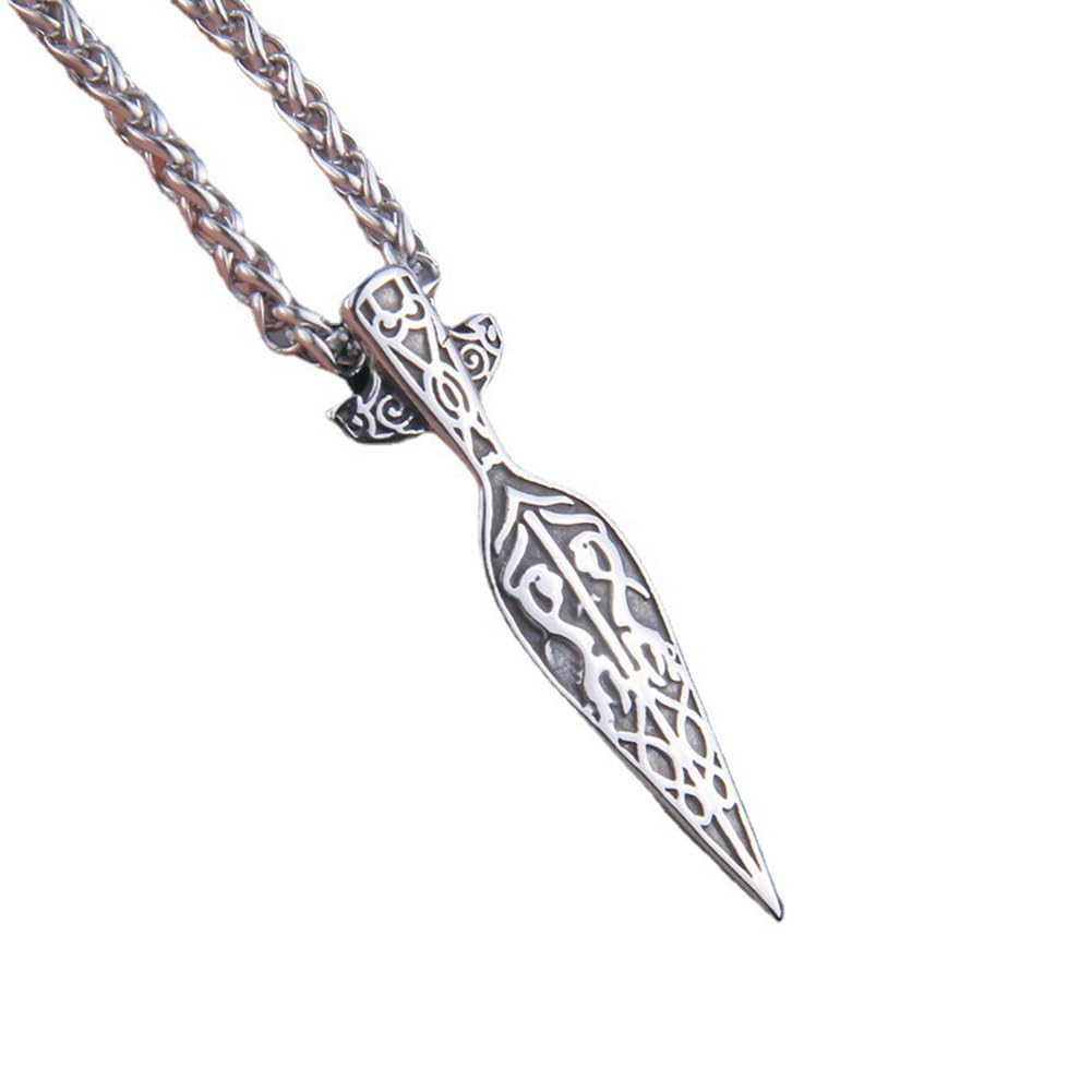 ジーニー とお城のペンダント 冒険者を導く鉱石がモチーフの“G-SHOCK”40周年記念モデル | CASIO