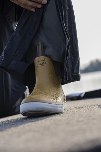 huk mens rogue wave shoe  high-performance fishing amp deck bootrain boot