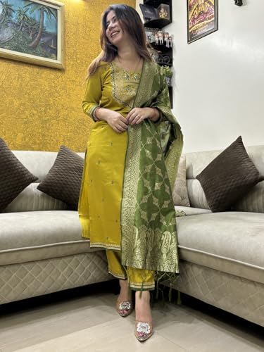 Image of VredeVogel Women's Embroidered Chanderi Silk Jacquard Straight Kurta Pant Set with Dupatta | Perfect for Festive & Casual Ethnic Wear Kurta Set