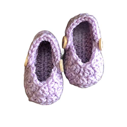 Crochet slip-on style baby shoes, Crochet Baby girl shoes, Baby girl and boys slippers, handmade by order from 0-12 months, different colors by order, first shoes, baby girl, newborn shoes, adjustable slip-on strap,, purple shoes, soft and comfy, exclusive design, crochet baby shoe2