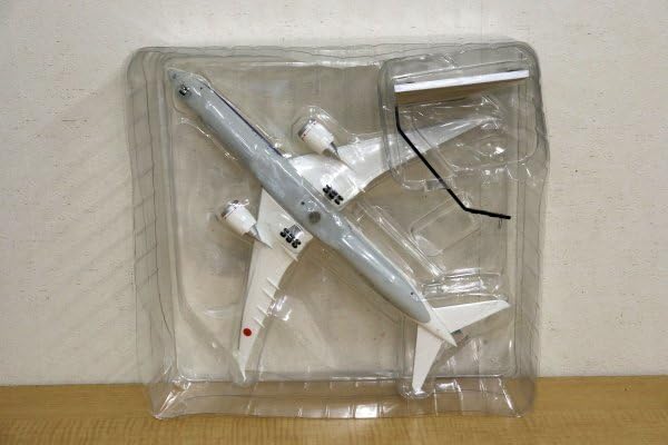 Amazon.co.jp: 全日空商事 1/200 777-9 ANA Solid fuselage