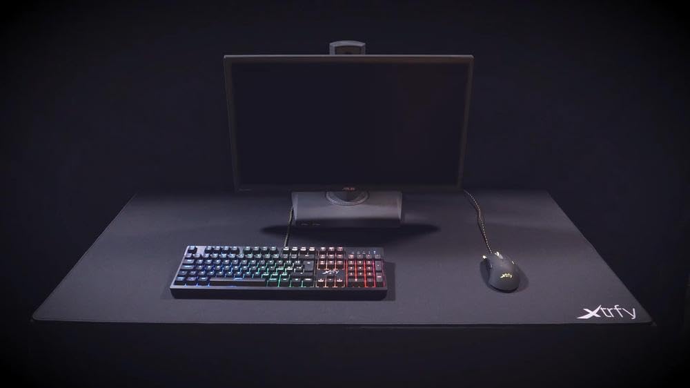 Xtrfy GP2, Alfombrilla de Ratón Gaming Grande de Tela (1200 x 600 x 4 mm), Precisión en Cada Movimiento, Bordes Cosidos, Base Antideslizante, Lavable a Máquina, Negro