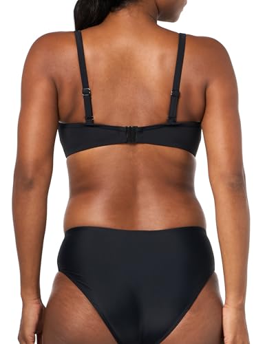 Model wearing Panache's 'Anya Stripe' underwire top