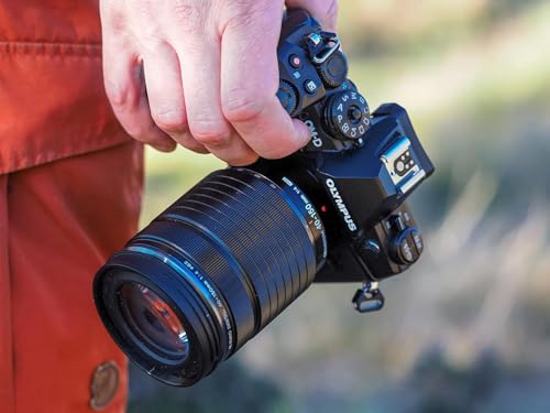 Image of M.Zuiko Digital ED 40-150mm F4.0 PRO Lens BLK