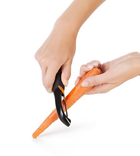 OXO SoftWorks Swivel Peeler, 1-Pack, Black