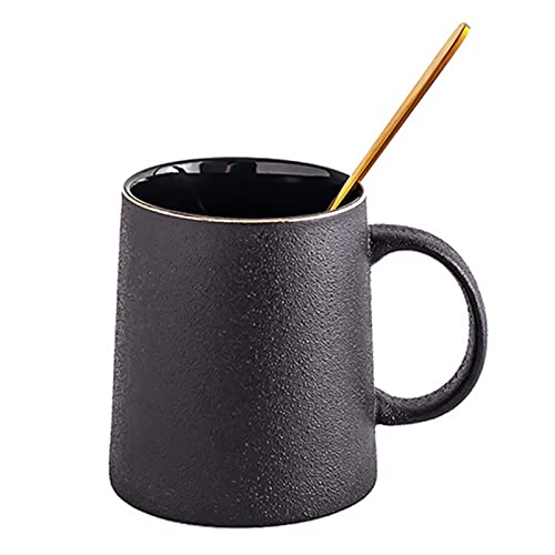 Grande tasse céramique noire vintage pour des matins doux