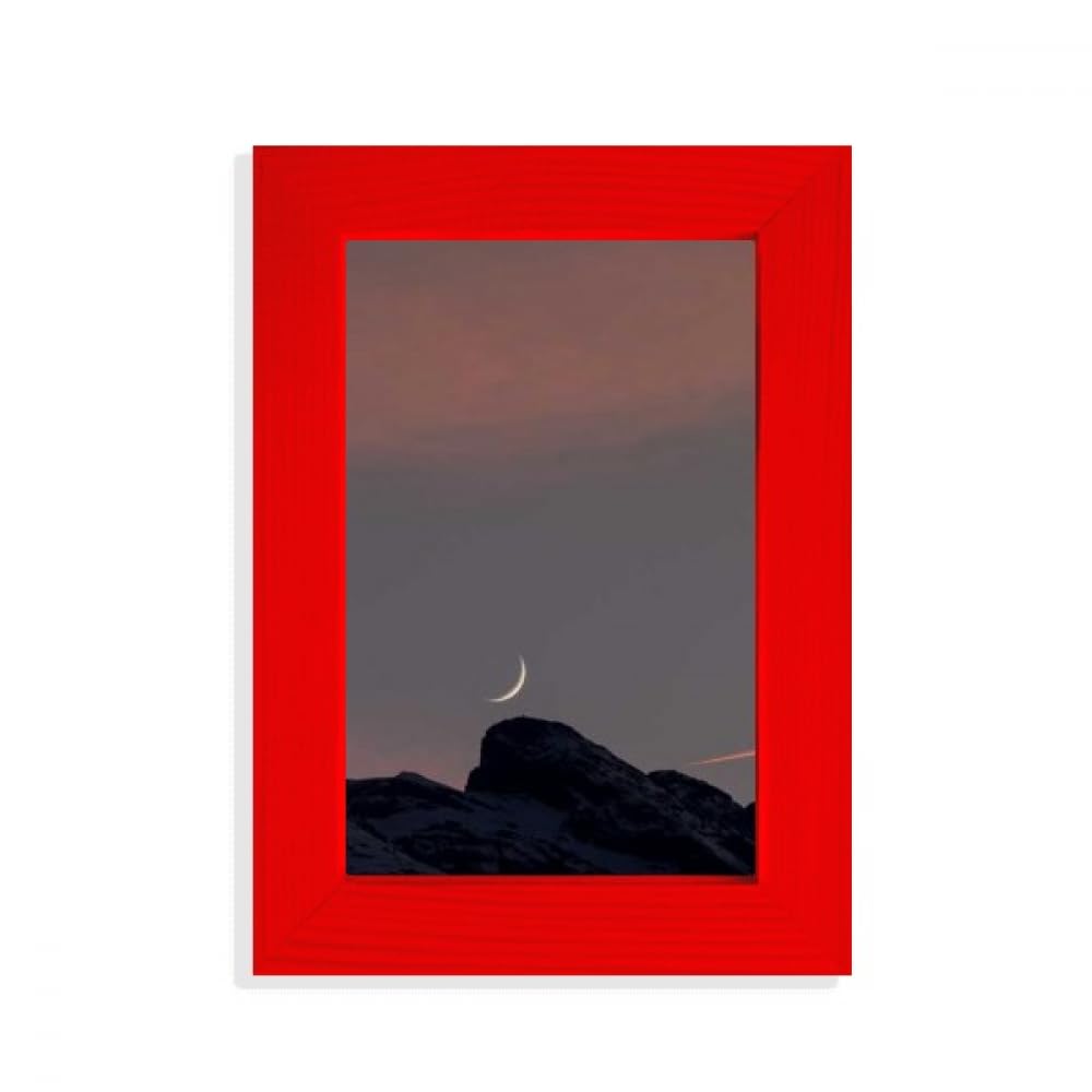 Cadre photo rouge montagne lune pour réveiller un mur blanc sans charme