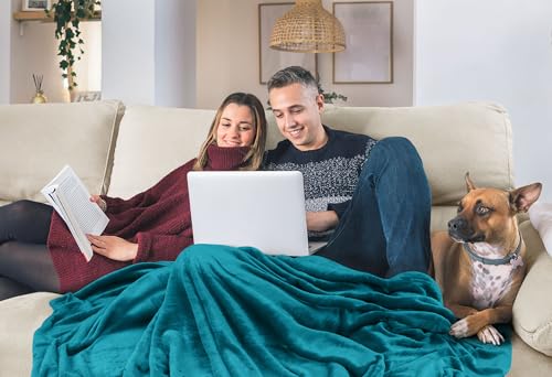 Image of Utopia Bedding Fleece Blanket Full Size Turquoise 300GSM Luxury Fuzzy Soft Anti-Static Microfiber Bed Blanket (90x84 Inch)