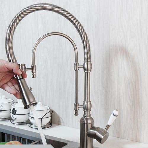 Robinet à grue de cuisine pour simplifier la préparation des repas - 2