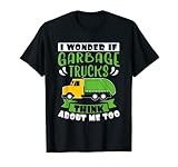 ¿Te gustan los camiones de basura y todo lo que hay que hacer con el reciclaje de basura? Entonces este atuendo con la cita "I wonder if Trash Trucks think about me too" es el adecuado para ti. Uniforme de camión de basura para niños.