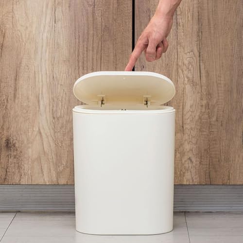 Papelera pequeña rectangular para solucionar la falta de espacio en baños y cocinas estrechas 7