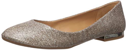 Ballerine plate Jessica Simpson Ginly contre le mal de pieds en ville