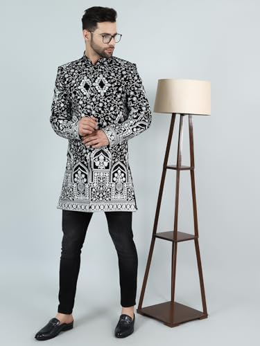 Image of WINTAGE Men's Embroidered Velvet Bandhgala