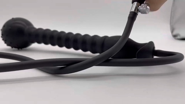 Silicone Expand Inflatable Anal Plug on Amazon Live
