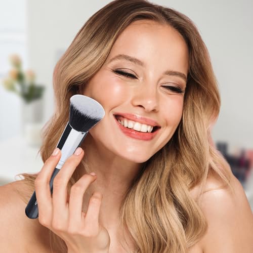 1 Pcs Flat Top Kabuki Foundation Brush for Liquid Cream and Powder Makeup Polishing Blending and Face Brush, Silvery