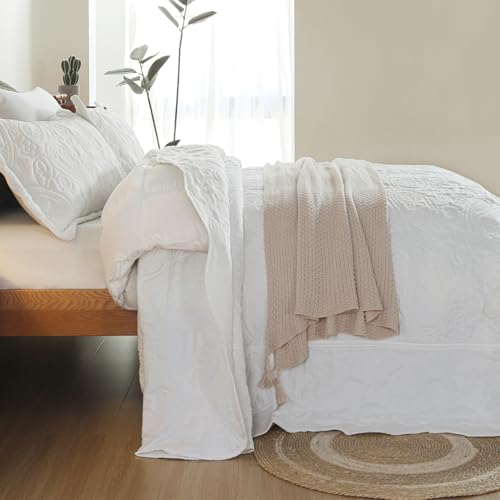 Image of EVENHUG Oversized King Bedspreads California King Quilt Set with Pillow Shams Extra Wide Large King Size Quilts Lightweight Coverlet Bedding Sets White 120 inchx120 inch