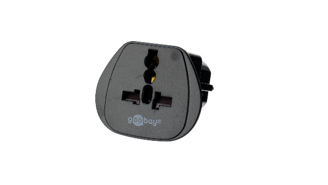 Goobay 94271 Adattatore Da Viaggio Universale | Spina UK A Presa Tedesca (Tipo F) | Nero