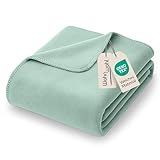 WOHNWOHL® Kuscheldecke (150x200cm) • Weiche Tagesdecke • Sofadecke • Wohndecke • Schlafdecke • Oeko-Tex zertifizierte Baumwolldecke • Samtig weiche Decke • Farbe: Eukalyptus
