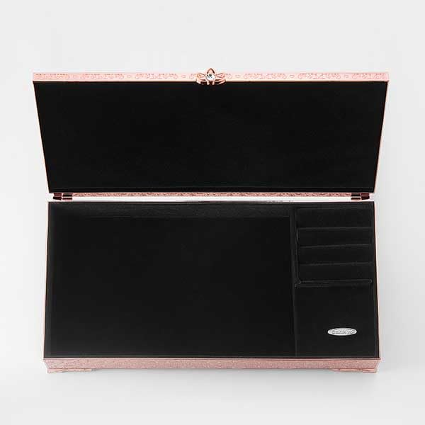 hand rolled cigarette holder Holly — The Filtered & Cleanable Cigarette Holder for Slims & Capri