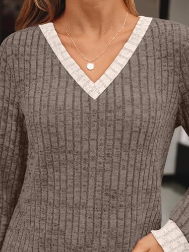 Image of AUTOMET Womens V Neck Long Sleeve Shirts Fall Tops 2026 Lightweight Sweater