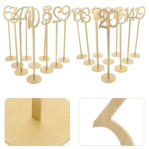 Numéros de table en bois champêtre pour décoration de réception de mariage