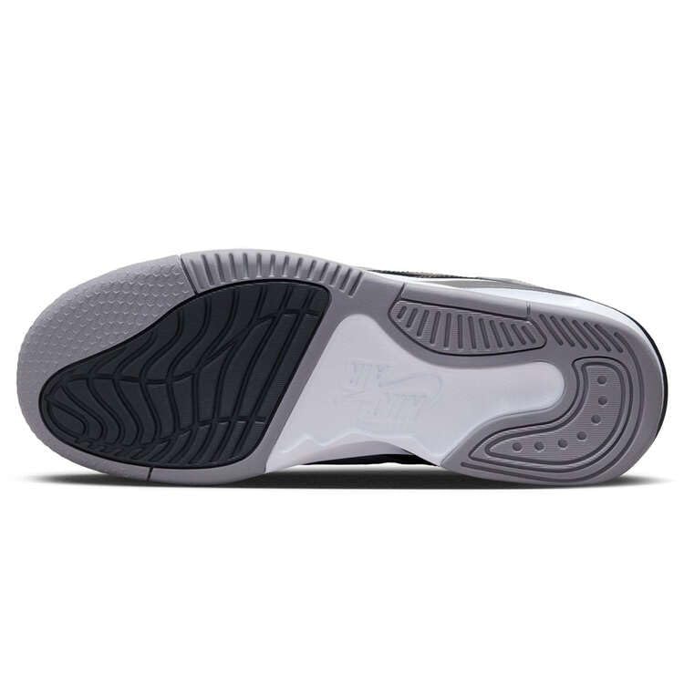 Image of Nike Men's Jordan Max Aura 5 Basketball Shoes