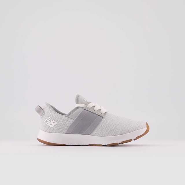 ティーズ ページ12 Amazon.com: New Balance Baby Girls Dynasoft Nergize V3 Slip