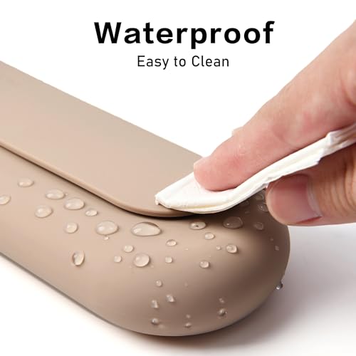 Makeup Brush Holder Magnetic Closure Make Up Brushes Organizer Silicone Makeup Bag Travel Essentials (Khaki)4