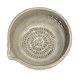 Regalo pratico per tutti i giorni scelta premurosa per i cuochi casalinghi, questa ciotola appartiene a uno strumento da cucina per sbucciare davvero efficiente, fondendo stili artigianali con l'utilità quotidiana. Ideale per l'inaugurazione della casa, le vacanze o per chiunque ami cucinare con le mani con uno strumento progettato, la piastra per grattugiare l'aglio