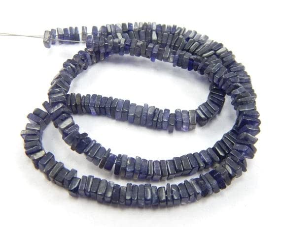 Collier iolite heishi contre les bijoux ternes avec de vraies pierres naturelles de 4-5 mm