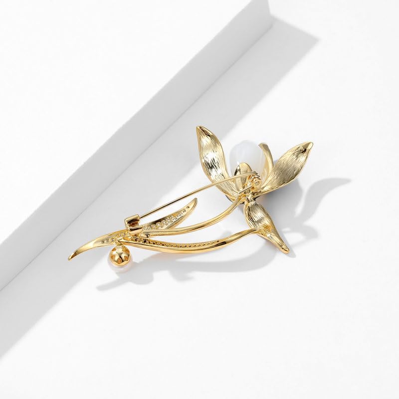 Image of 14K Gold Graceful Vintage Chinese Style Brooch Pin for Women, Freshwater Pearl Magnolia Flower Pink /White Pin, Ideal for Traditional Events, Women's Brooches & Pins