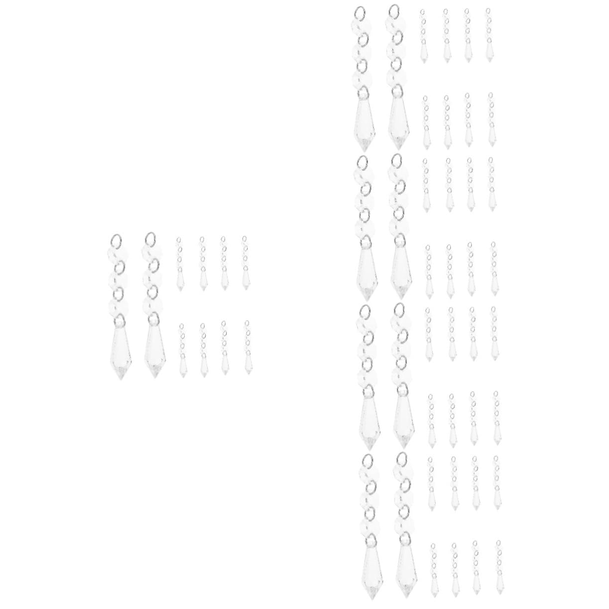 Lot de pendentifs de lustre pour habiller les plafonds vides lors d'un mariage