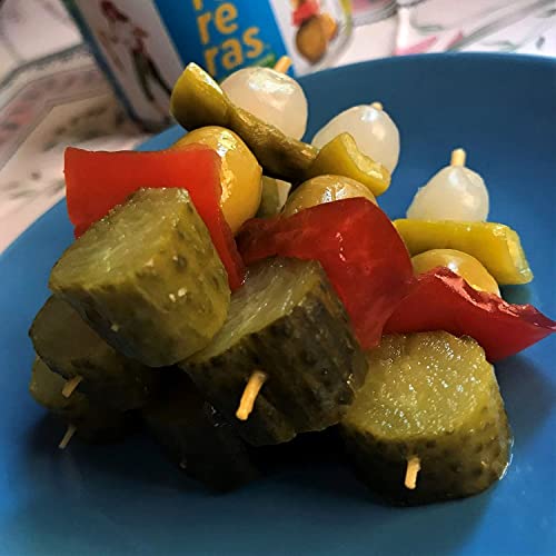 TORERAS - 2er Pack - Grüne Oliven, Paprika, Gurke, Zwiebeln in nativem Olivenöl - Essiggurken Oliven, Aufgespießtes Gemüse in Essig, Konserven Aufbackbrötchen, Spanien Aperitif - Pikanter Geschmack