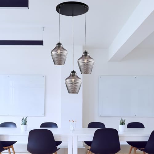 Suspension Maya industrielle pour sublimer un plafond haut grâce aux câbles réglables