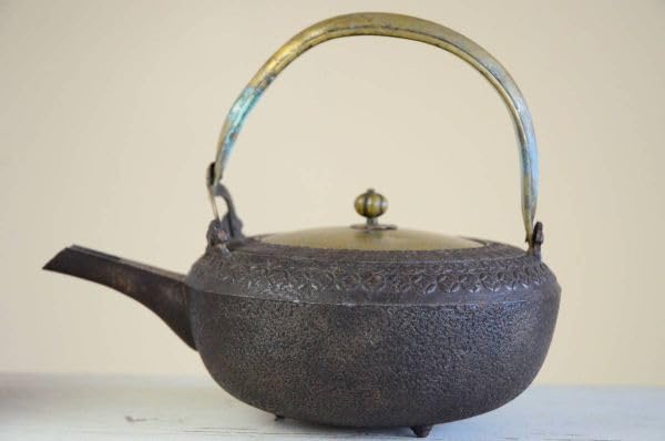 Amazon.co.jp: 時代酒器鉄製銚子一対銚子酒器鉄瓶茶道具骨董重さ1.1kg