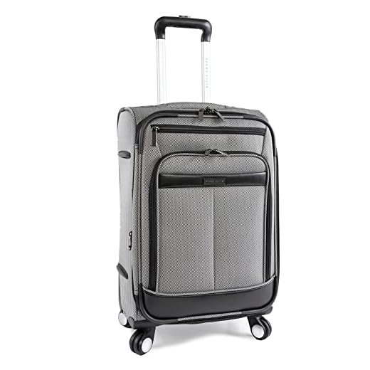 Does perry ellis make luggage for women Perry Ellis Lightweight Spinner Carry-On